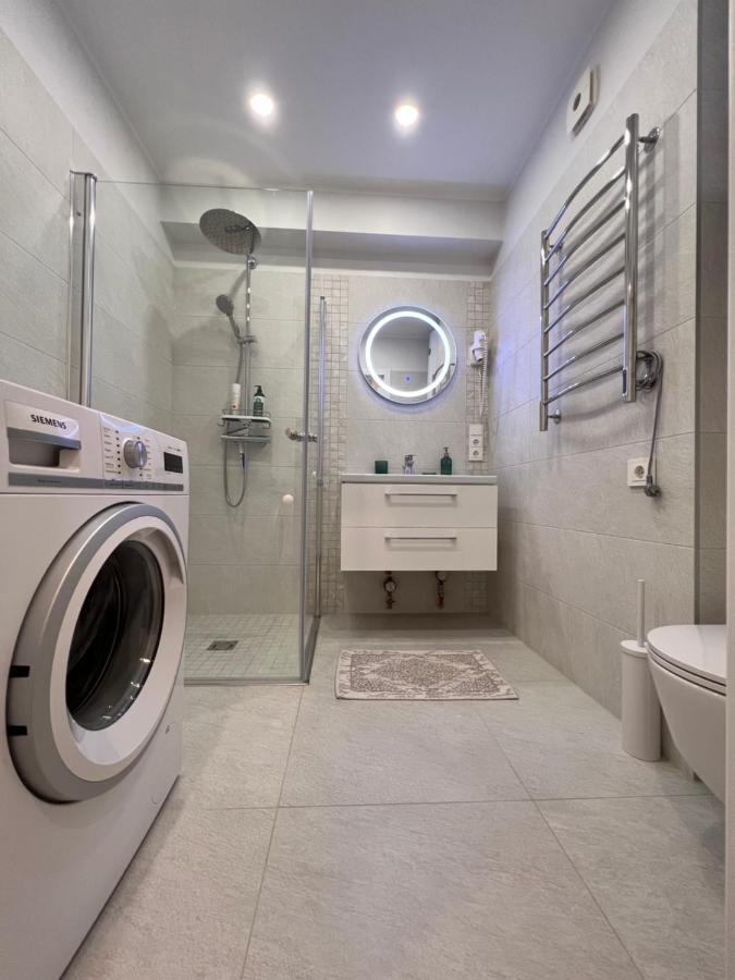 Bell Tower Apartment Plunge Ngoại thất bức ảnh